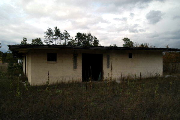 Ken-Mar Drive-In Theatre - Sept 2003 (newer photo)